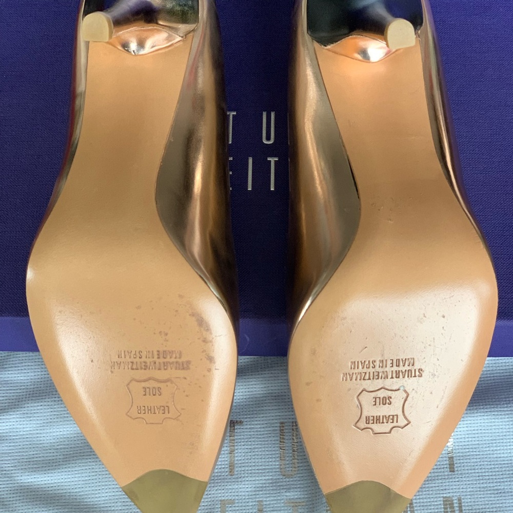 Stuart Weitzman Women's Rose Gold Leather Pumps - Picture 6 of 16